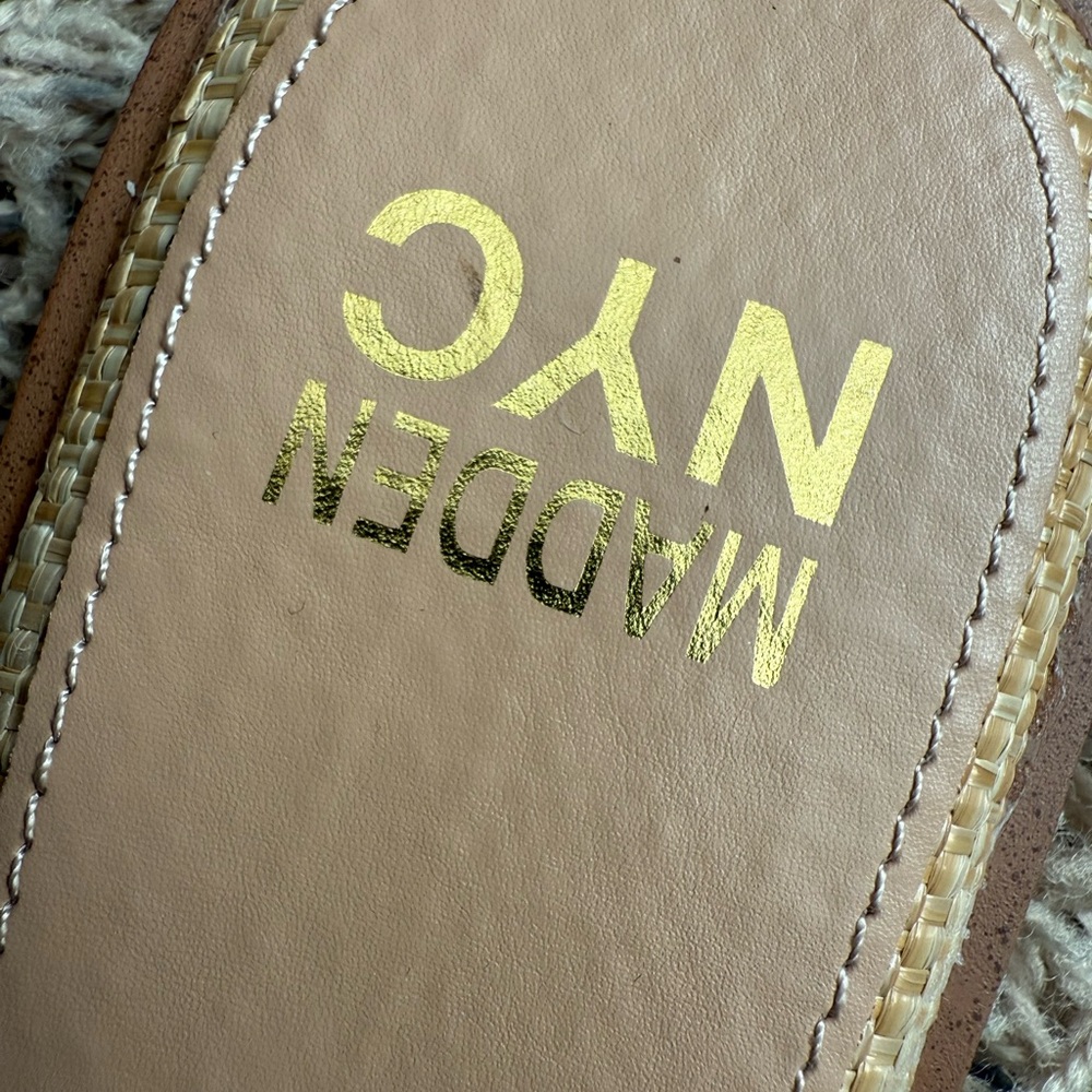 Madden NYC Women’s Classic Flat Slide Sandals Size: 11 - Picture 3 of 5